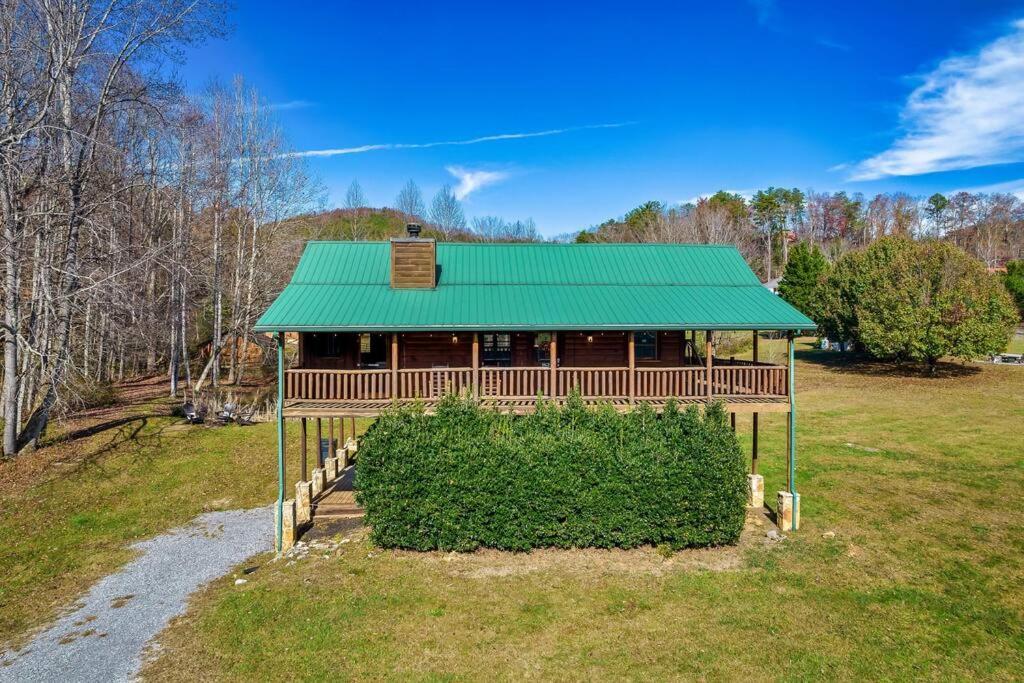 فيلا Spectacular Mtns Views With Private Hot Tub With Pool Table And Private Pond سيفيرفيل المظهر الخارجي الصورة