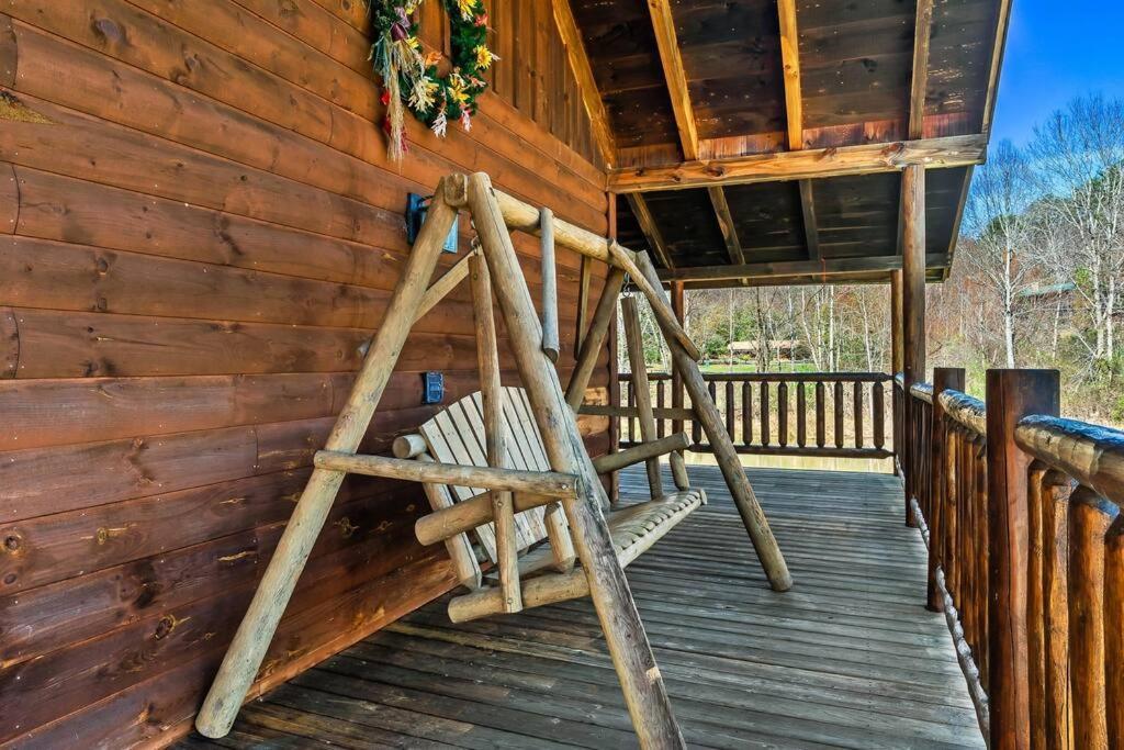 فيلا Spectacular Mtns Views With Private Hot Tub With Pool Table And Private Pond سيفيرفيل المظهر الخارجي الصورة