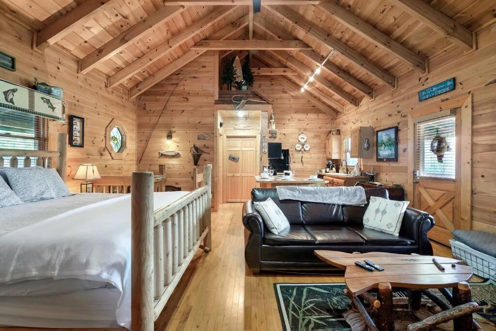 فيلا Spectacular Mtns Views With Private Hot Tub With Pool Table And Private Pond سيفيرفيل المظهر الخارجي الصورة